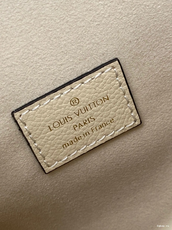 LOUIS MÉTIS POCHETTE VUITTON 0825